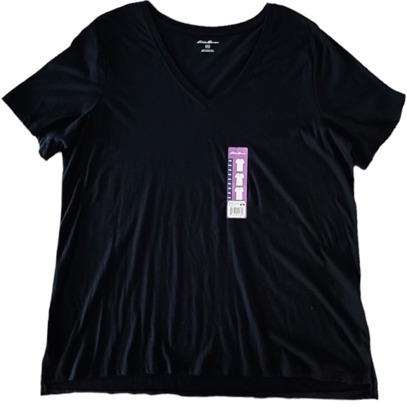 Eddie Bauer Tops - Eddie Bauer Women’s XXL Black Short Sleeve V-Neck Tee w/side slits